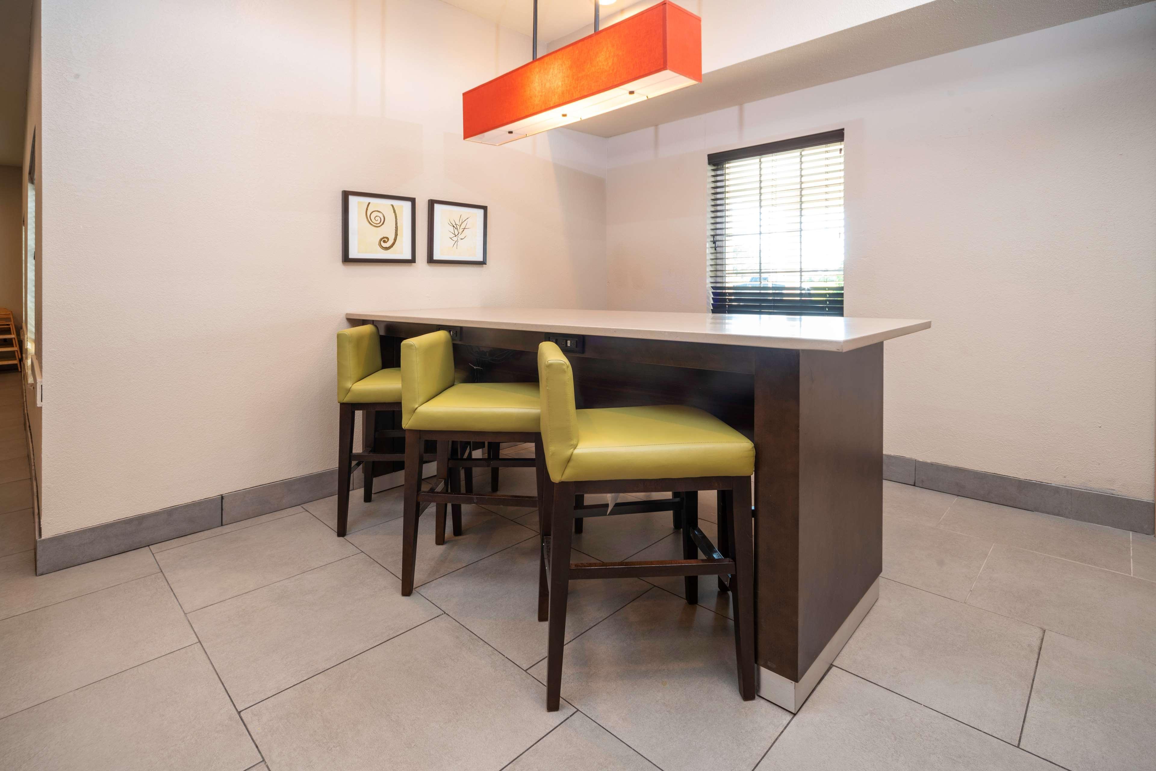 Country Inn & Suites By Radisson, Rocky Mount, Nc Bagian luar foto