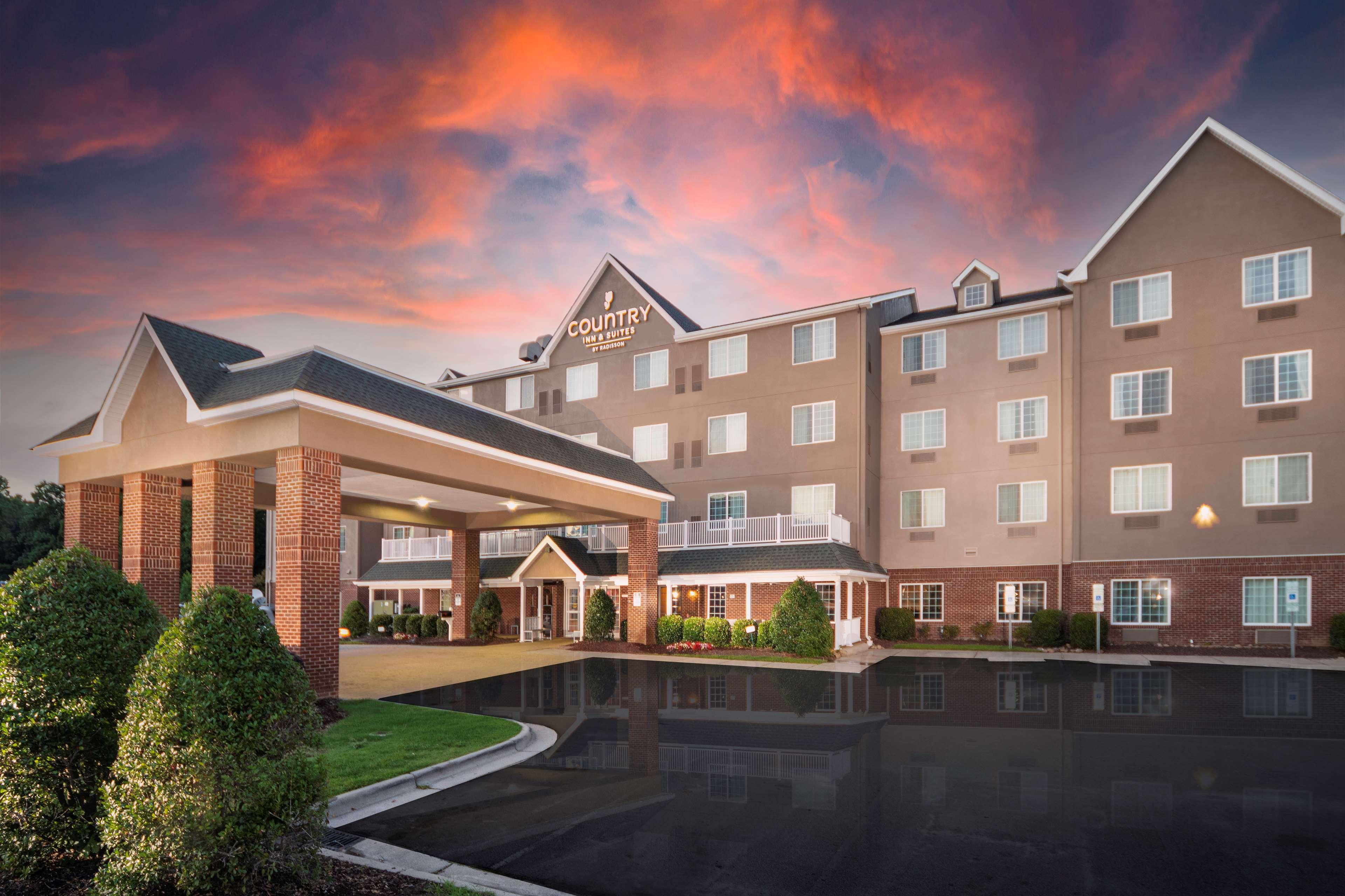 Country Inn & Suites By Radisson, Rocky Mount, Nc Bagian luar foto