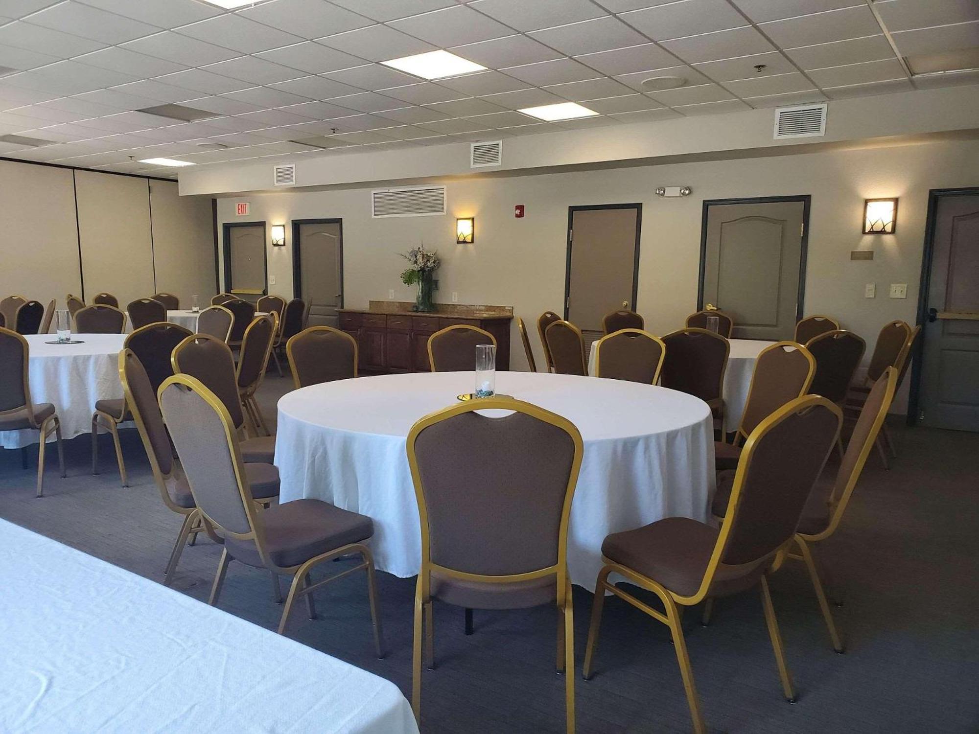 Country Inn & Suites By Radisson, Rocky Mount, Nc Bagian luar foto